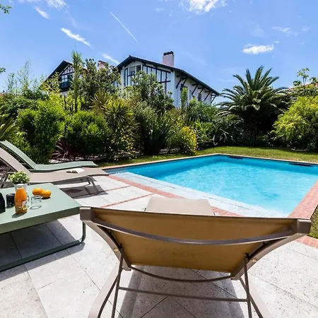 Leonie Keyweek Close To The Lighthouse And Biarritz's Golf Course Biarritz