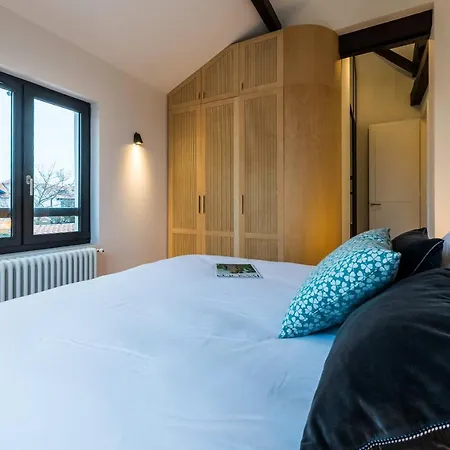 Leonie Keyweek Close To The Lighthouse And Biarritz's Golf Course *