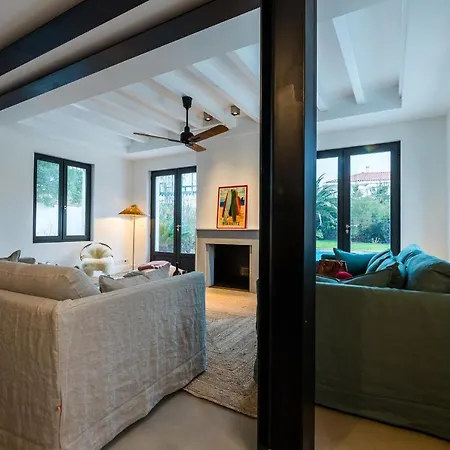 Vila Leonie Keyweek Close To The Lighthouse And Biarritz's Golf Course