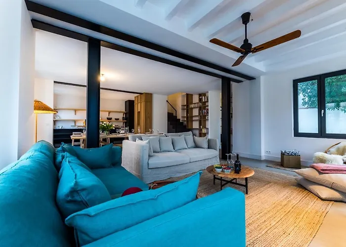 Leonie Keyweek Close To The Lighthouse And Biarritz's Golf Course *