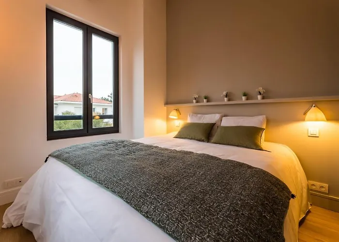 Leonie Keyweek Close To The Lighthouse And Biarritz's Golf Course 比亚里茨